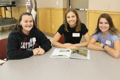 Journalism Travels to Yearbook Camp